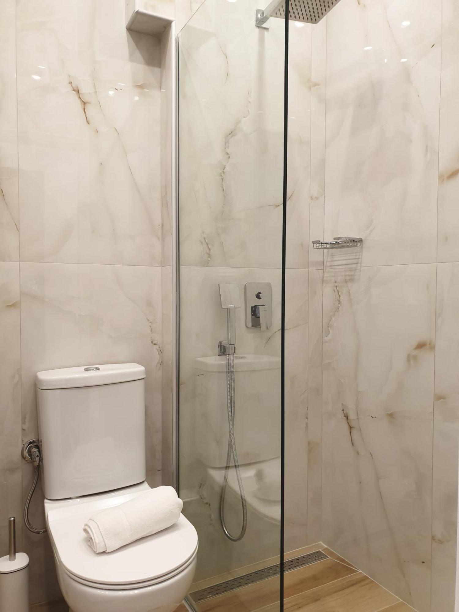 Eantos Studios And Suites Peraia  Room photo